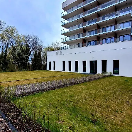 Aquamarina Prima Budżetowe Pokoje Na Parterze Przy Samej Plaży Hotel apartamentowy *